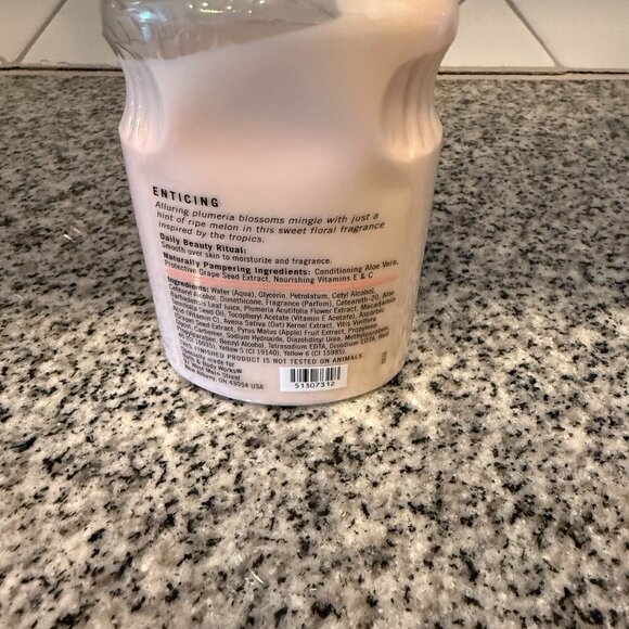 Vintage Bath & Body Works PLUMERIA Pleasures Body Lotion 8oz Retired - Picture 4 of 5